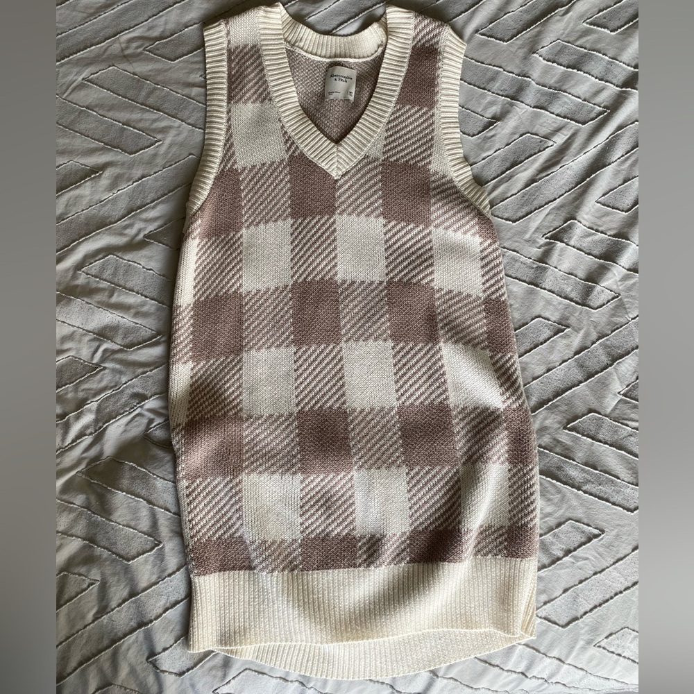 Abercrombie & Fitch sweater vest dress